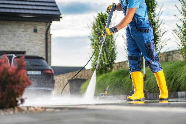 Why Choose Our Certified Pressure Washing Experts for Your Project Needs in Apopka, FL?